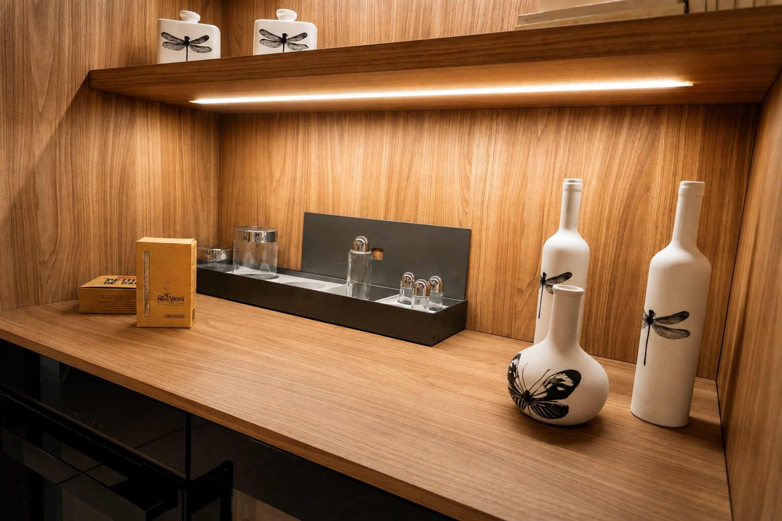 amenagement-interieur-etagere-bois-sur-mesure-design-italien-strasbourg
